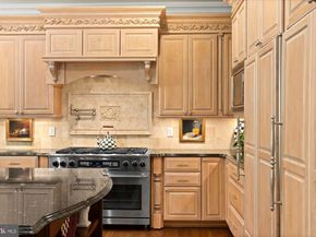9921 New London Drive, Potomac MD 20854