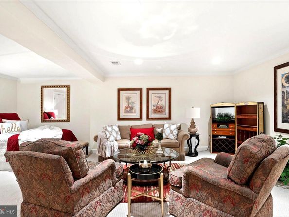 9921 New London Drive, Potomac MD 20854