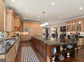 9921 New London Drive, Potomac MD 20854