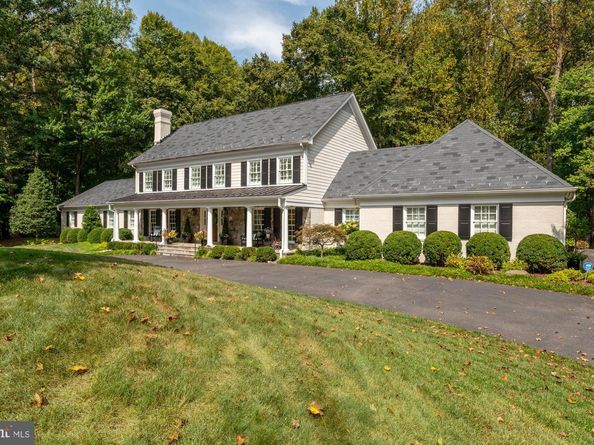 9921 New London Drive, Potomac MD 20854