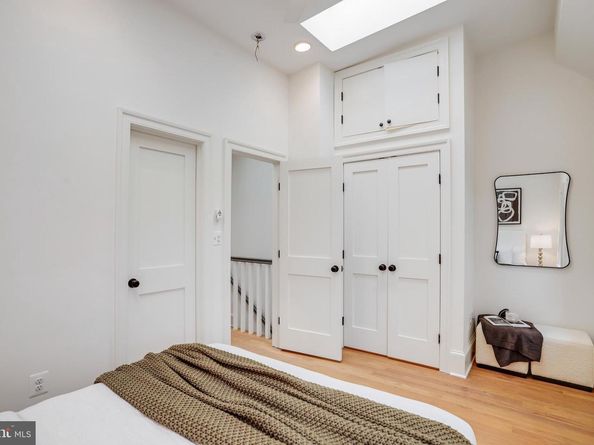 1122 Abbey Place NE, Washington DC 20002
