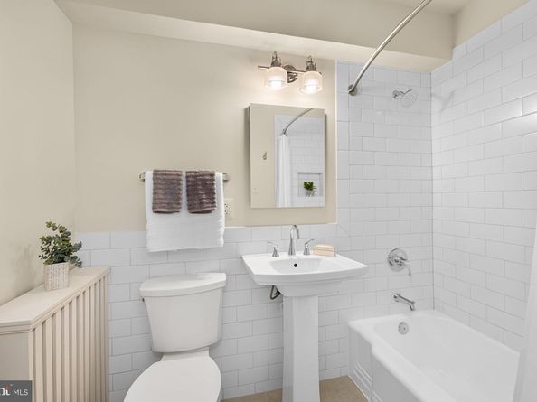 2500 Q Street NW 410, Washington DC 20007