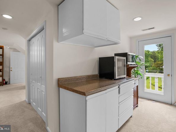 6663 Kennedy Lane, Falls Church VA 22042