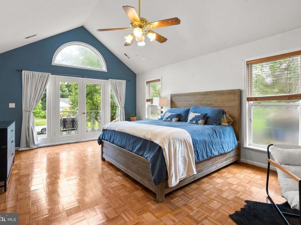 6663 Kennedy Lane, Falls Church VA 22042