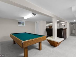 6663 Kennedy Lane, Falls Church VA 22042