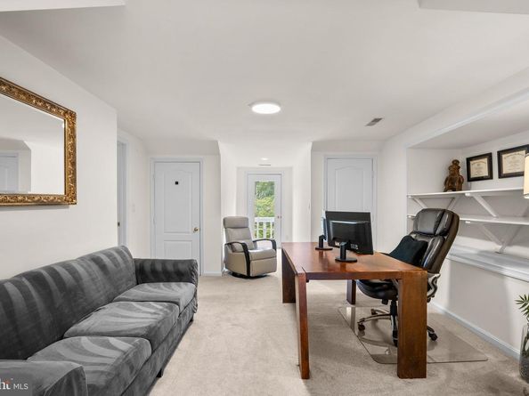 6663 Kennedy Lane, Falls Church VA 22042