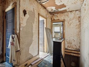 1829 E Airdrie Street, Philadelphia PA 19124