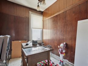 1829 E Airdrie Street, Philadelphia PA 19124