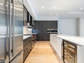 2108 Walnut Street 401, Philadelphia PA 19103