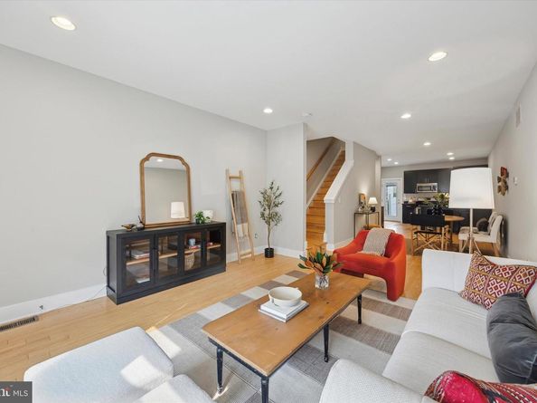 1639 Francis Street, Philadelphia PA 19130