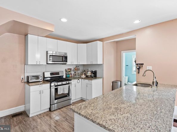 123 Cunningham Avenue, Upper Darby PA 19082