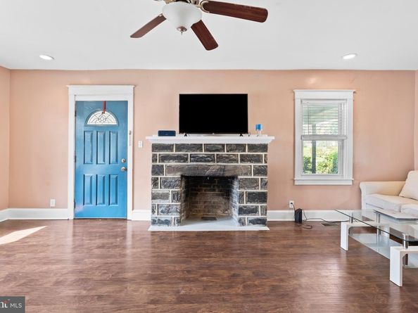 123 Cunningham Avenue, Upper Darby PA 19082