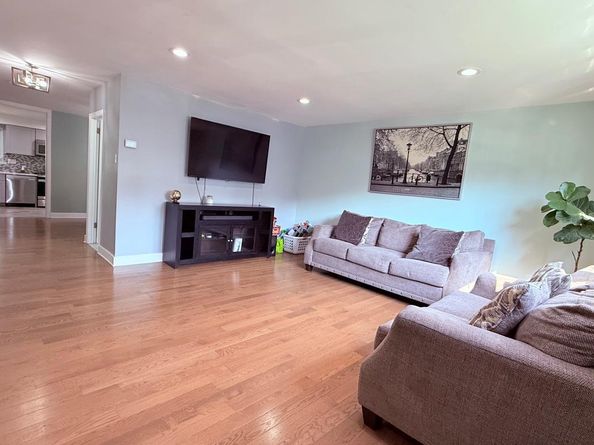 1116 Solly Avenue, Philadelphia PA 19111