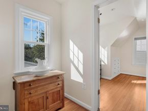 632 24TH Street S, Arlington VA 22202