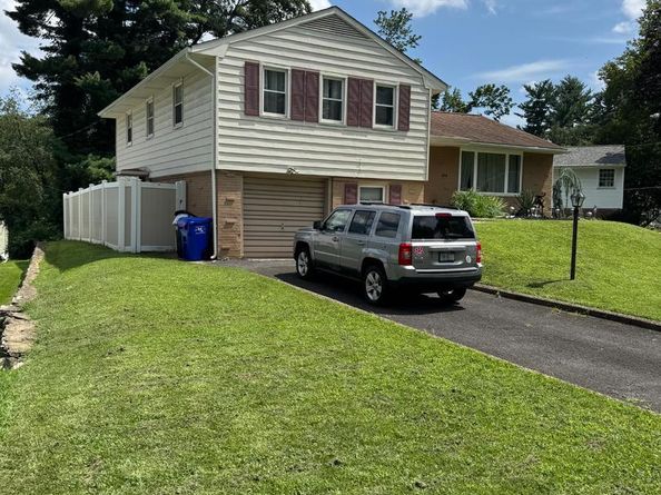 634 Green Briar Road, Elkins Park PA 19027