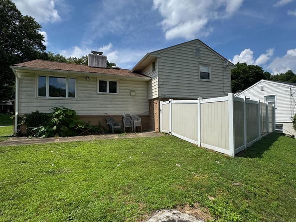 634 Green Briar Road, Elkins Park PA 19027