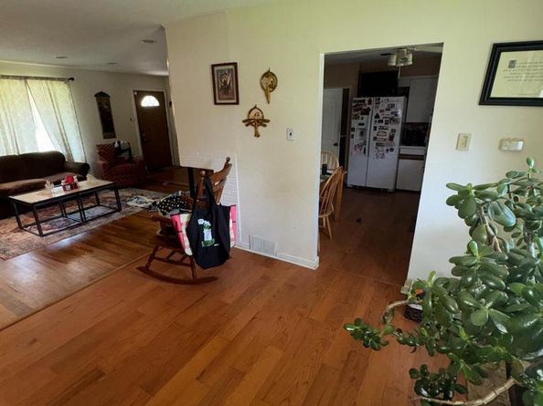 634 Green Briar Road, Elkins Park PA 19027