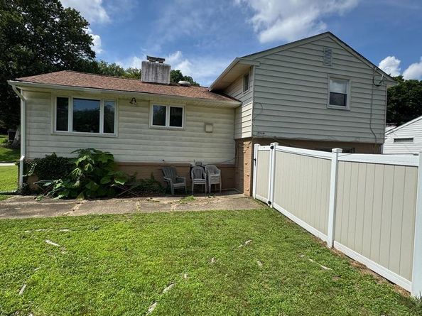 634 Green Briar Road, Elkins Park PA 19027
