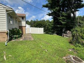 634 Green Briar Road, Elkins Park PA 19027