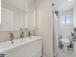 488 Evergreen Avenue, Philadelphia PA 19128