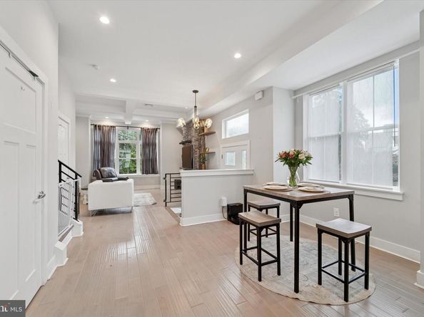 488 Evergreen Avenue, Philadelphia PA 19128