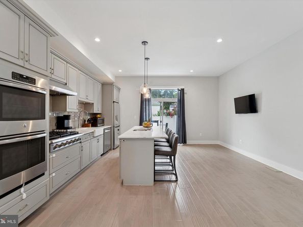 488 Evergreen Avenue, Philadelphia PA 19128