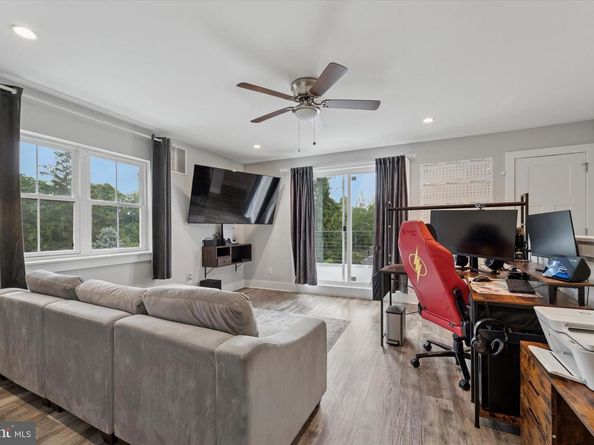 488 Evergreen Avenue, Philadelphia PA 19128