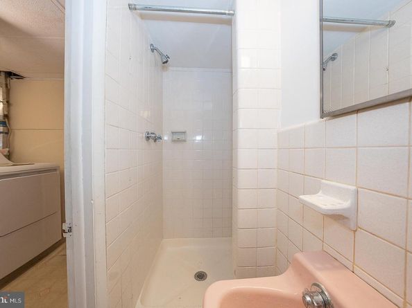628 Gerhard Street, Philadelphia PA 19128