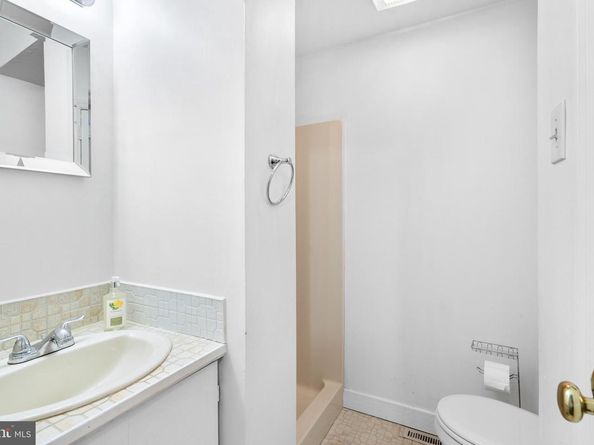 522 S Woodbine Avenue, Penn Valley PA 19072