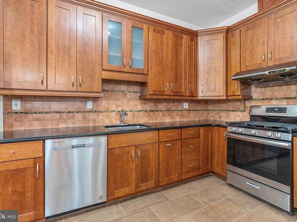 1241 S 12TH Street, Philadelphia PA 19147