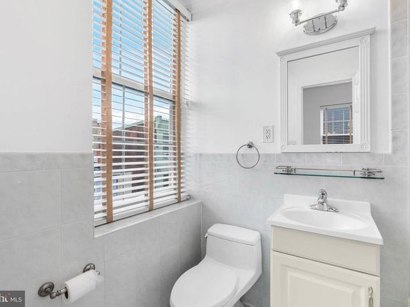 1241 S 12TH Street, Philadelphia PA 19147