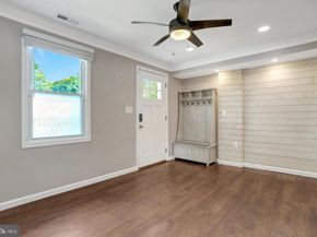 3617 S Four Mile Run Drive, Arlington VA 22206