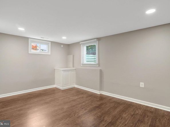 3617 S Four Mile Run Drive, Arlington VA 22206