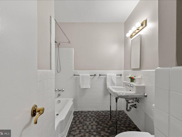 4301 Massachusetts Avenue NW A304, Washington DC 20016