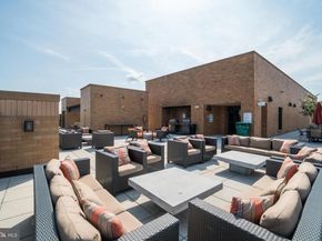 910 M Street NW 403, Washington DC 20001