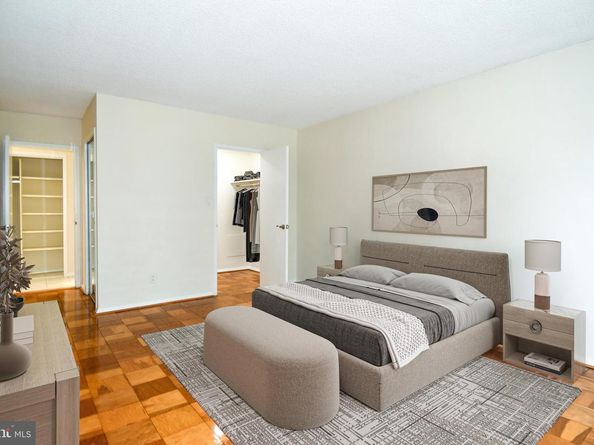 5225 Pooks Hill Rd POOKS HILL ROAD 222N, Bethesda MD 20814