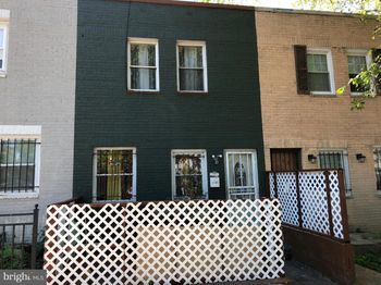1235 16TH Street NE