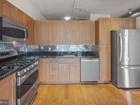 811 4TH Street NW 612, Washington DC 20001