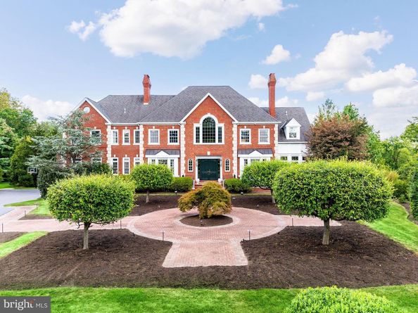 110 Brittany Way, Blue Bell PA 19422