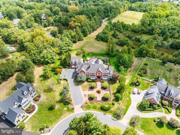110 Brittany Way, Blue Bell PA 19422