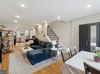 1526 S 24TH Street