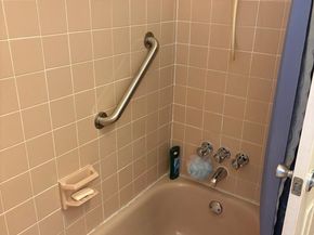 2949 Joey Drive, Philadelphia PA 19136