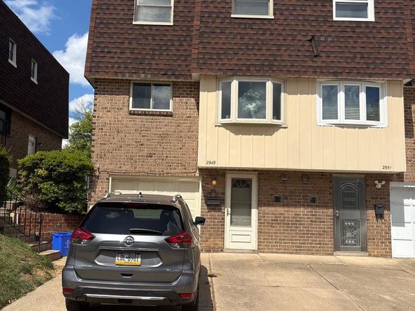 2949 Joey Drive, Philadelphia PA 19136