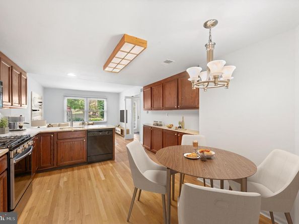13 Woodstream Drive, Chesterbrook PA 19087