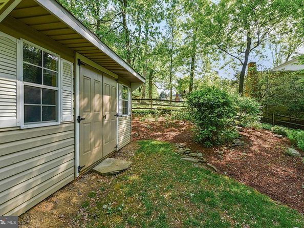 2241 Senseney Lane, Falls Church VA 22043