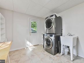 2241 Senseney Lane, Falls Church VA 22043