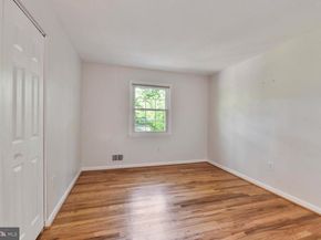 2241 Senseney Lane, Falls Church VA 22043
