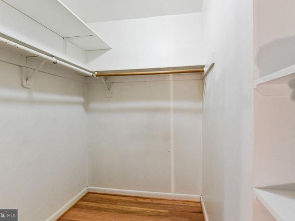 2241 Senseney Lane, Falls Church VA 22043