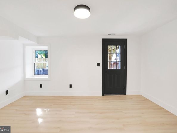 1404 Montello Avenue NE, Washington DC 20002