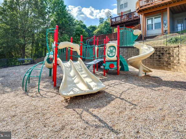 5263 Broadwing Place, Alexandria VA 22312